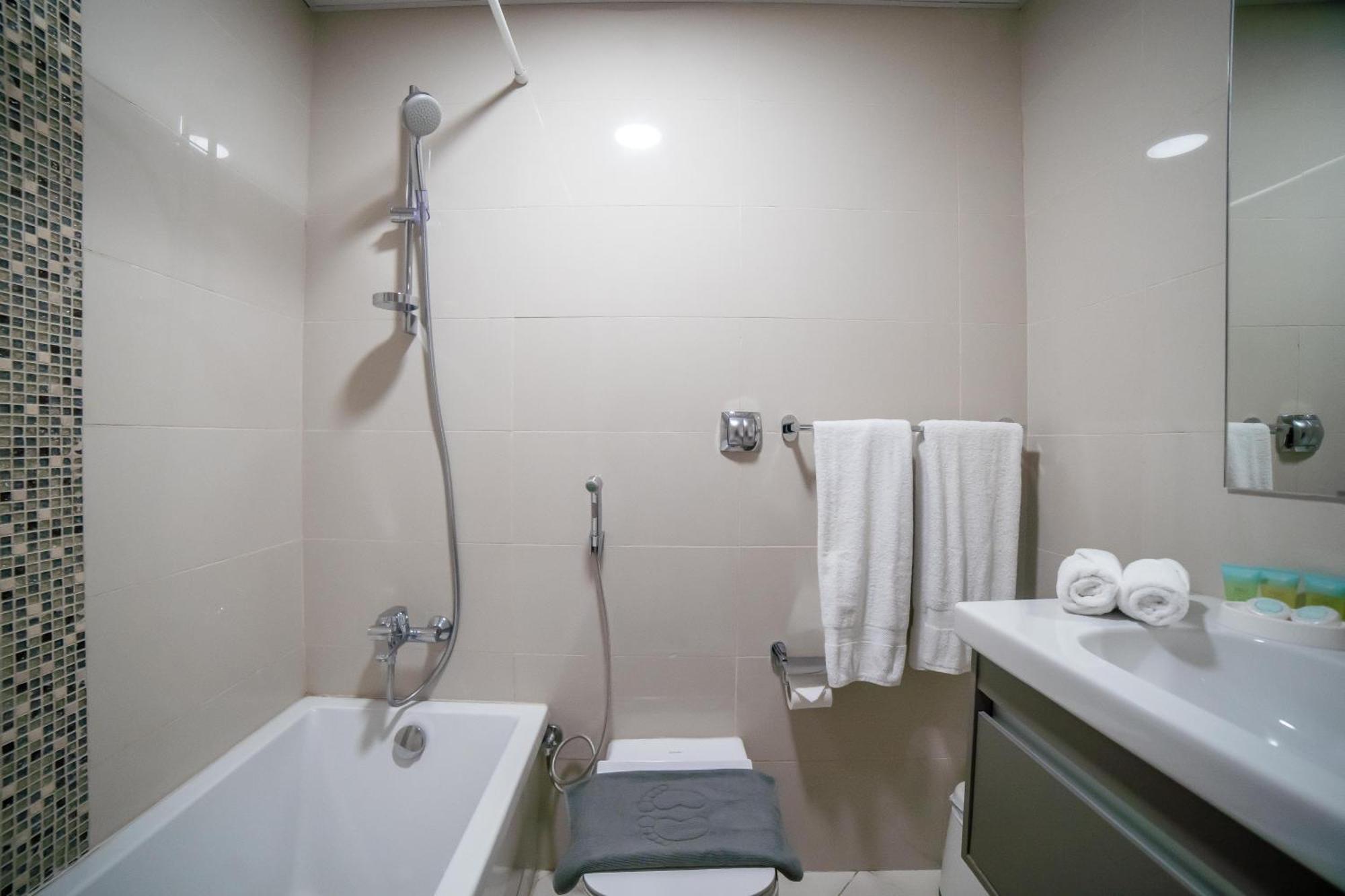 Continental Tower, Dubai Marina - Luton Vacation Homes Rom bilde